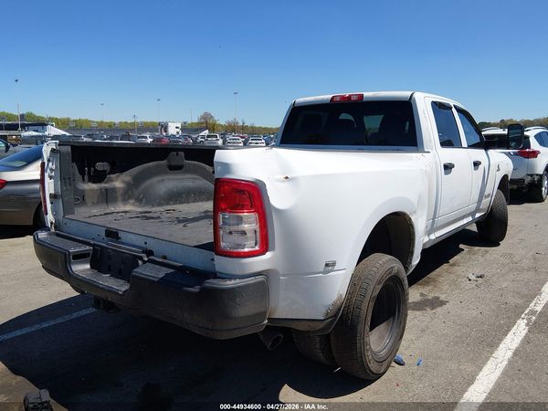 2022 RAM 3500 TRADESMAN  4X4 8' BOX