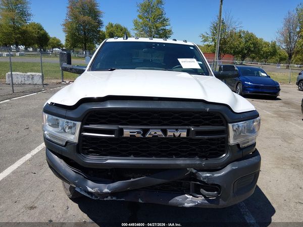 2022 RAM 3500 TRADESMAN  4X4 8' BOX