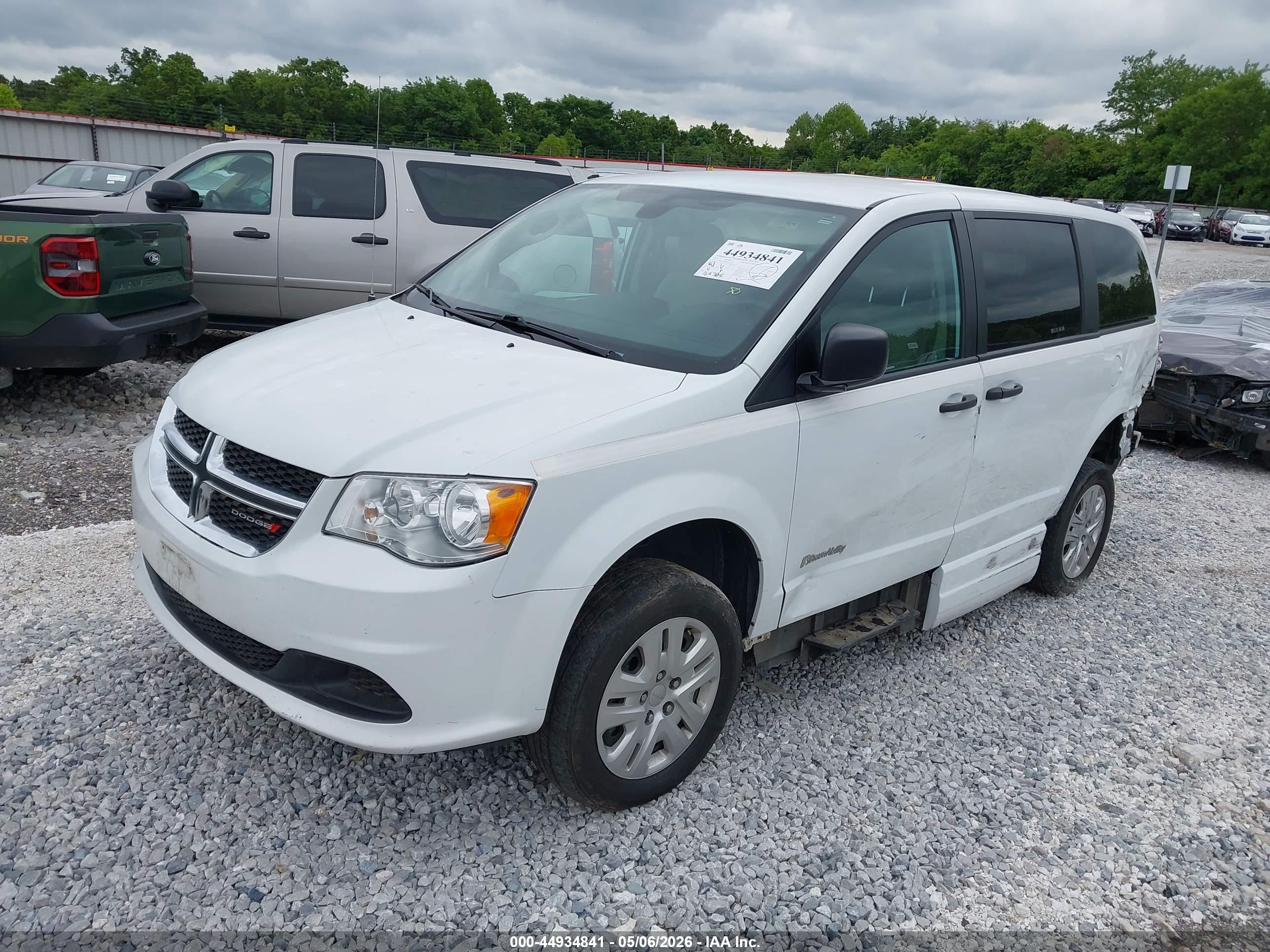 2019 DODGE GRAND CARAVAN SE — I2