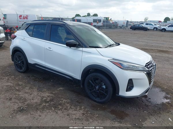 2024 NISSAN KICKS SR XTRONIC CVT — I1
