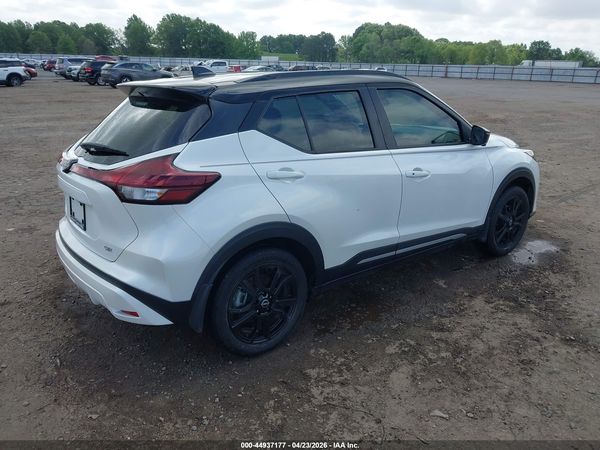 2024 NISSAN KICKS SR XTRONIC CVT — I4