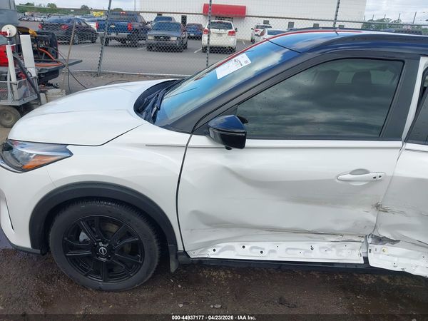 2024 NISSAN KICKS SR XTRONIC CVT — I6