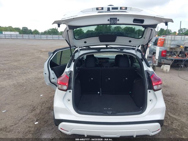 2024 NISSAN KICKS SR XTRONIC CVT — I152