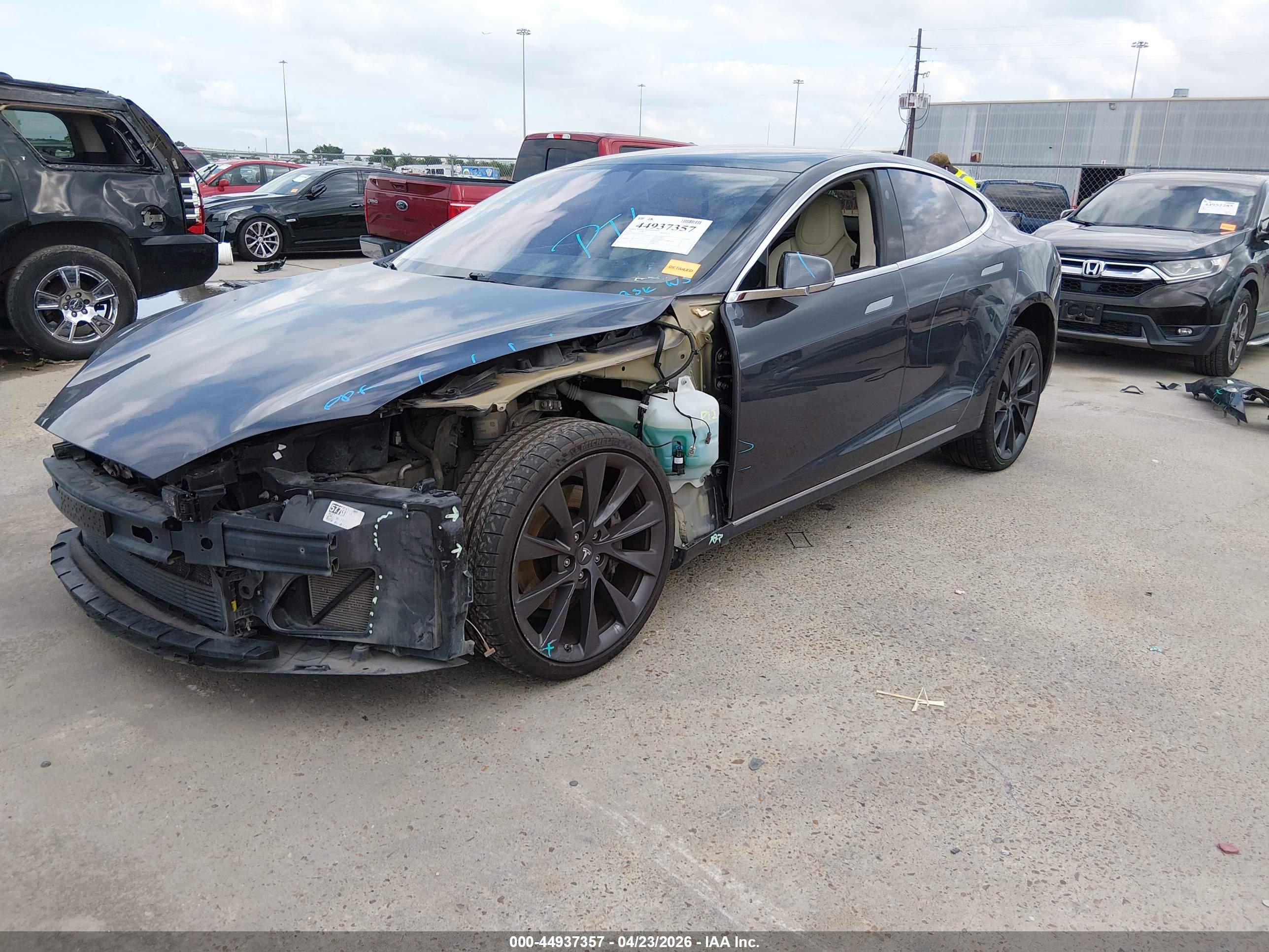 2019 TESLA MODEL S — I2