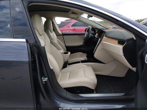 2019 TESLA MODEL S — I5