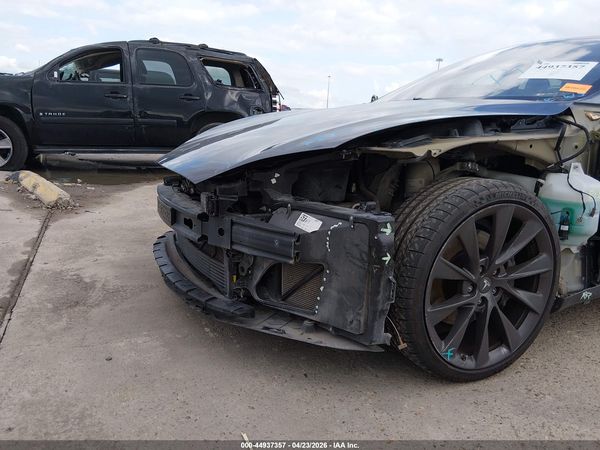 2019 TESLA MODEL S — I6
