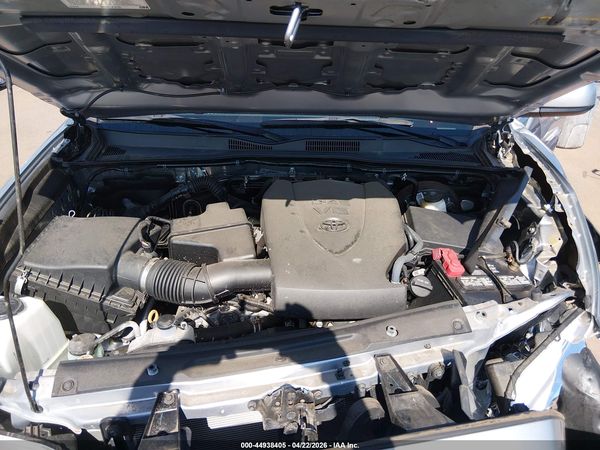 2020 TOYOTA TACOMA SR5 V6