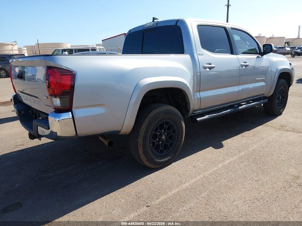 2020 TOYOTA TACOMA SR5 V6