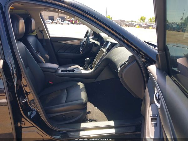 2016 INFINITI Q50 2.0T BASE/2.0T PREMIUM