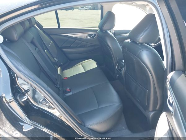 2016 INFINITI Q50 2.0T BASE/2.0T PREMIUM