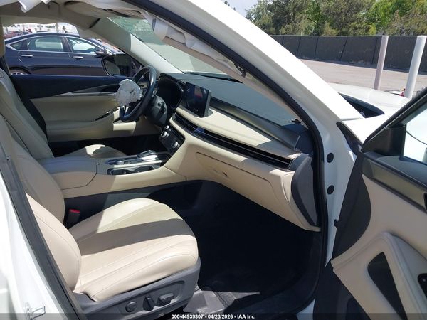 2022 INFINITI QX60 LUXE