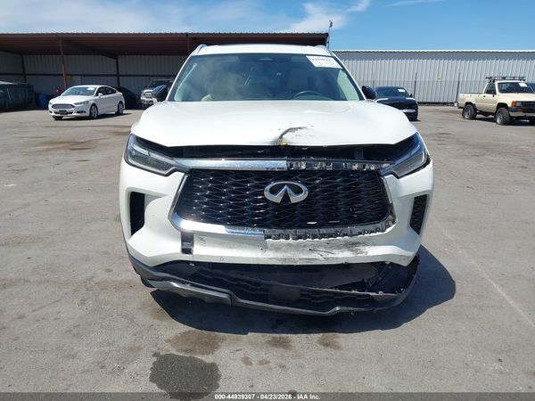 2022 INFINITI QX60 LUXE