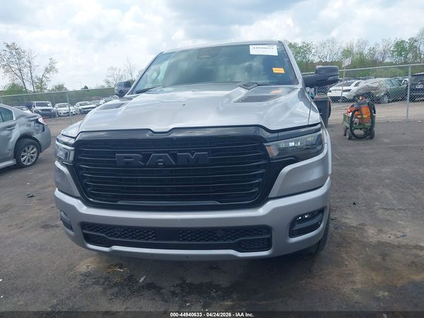 2025 RAM 1500 LARAMIE  4X4 5'7 BOX