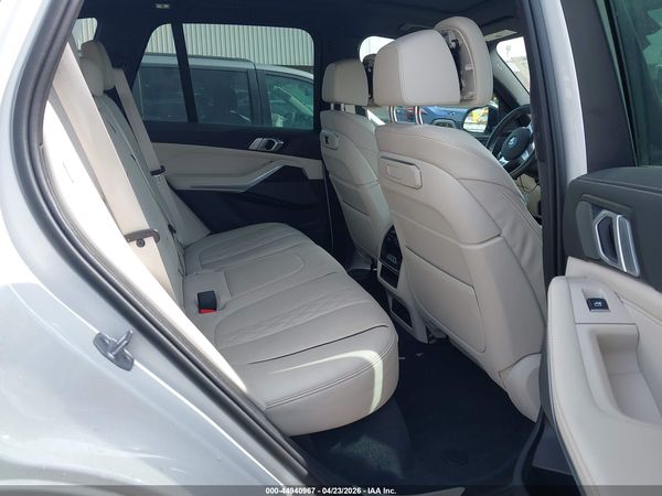 2025 BMW X5 XDRIVE40I