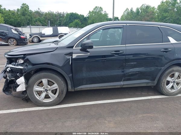 2022 KIA SORENTO LX
