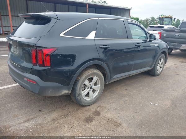 2022 KIA SORENTO LX