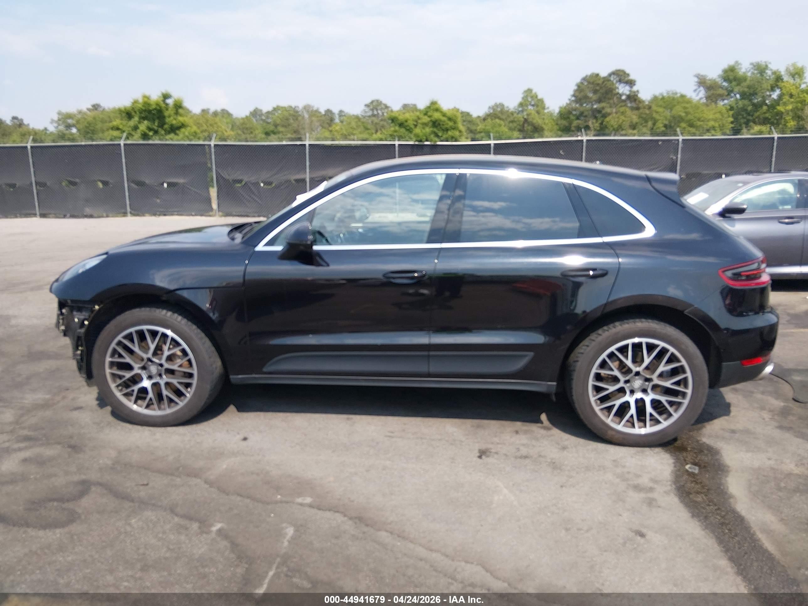 2017 PORSCHE MACAN S