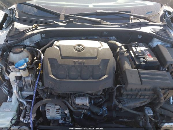 2021 VOLKSWAGEN PASSAT 2.0T SE — I10