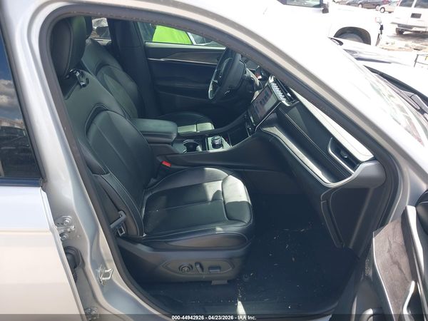 2024 JEEP GRAND CHEROKEE L LIMITED 4X2
