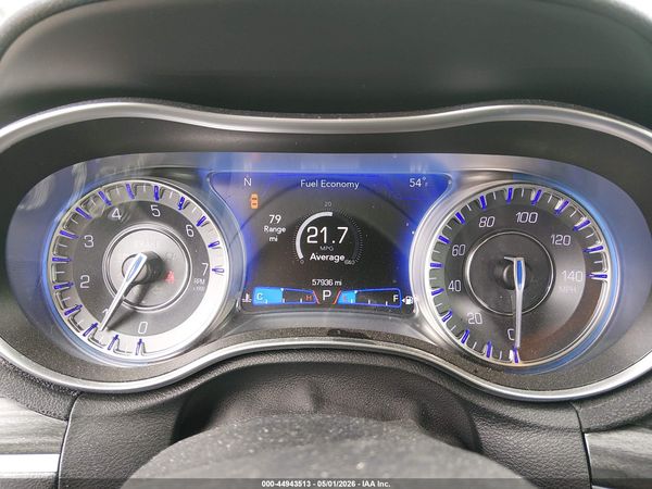 2021 CHRYSLER 300 TOURING AWD — I7