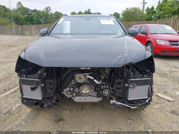 2025 AUDI Q8