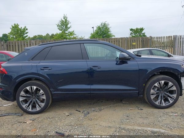 2025 AUDI Q8