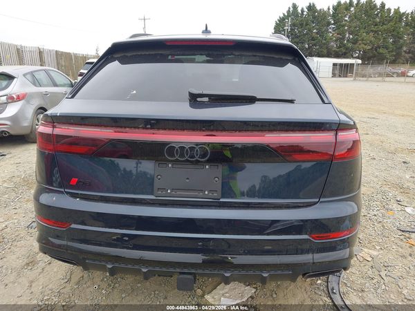 2025 AUDI Q8
