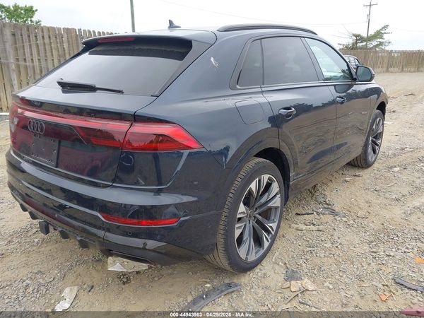 2025 AUDI Q8