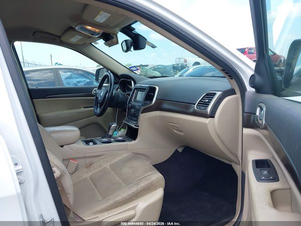 2017 JEEP GRAND CHEROKEE LAREDO 4X2