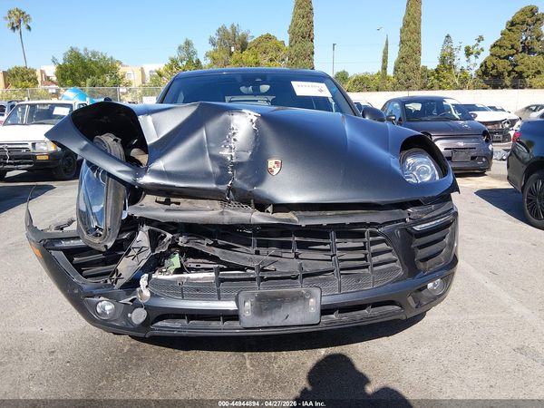 2017 PORSCHE MACAN