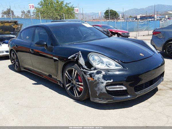 2013 PORSCHE PANAMERA TURBO