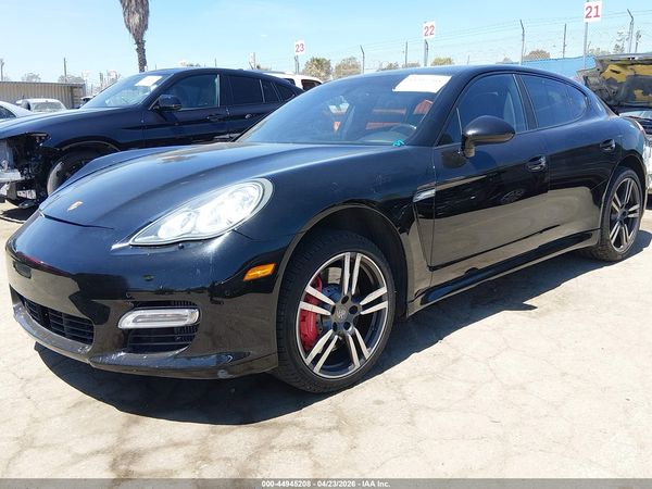 2013 PORSCHE PANAMERA TURBO