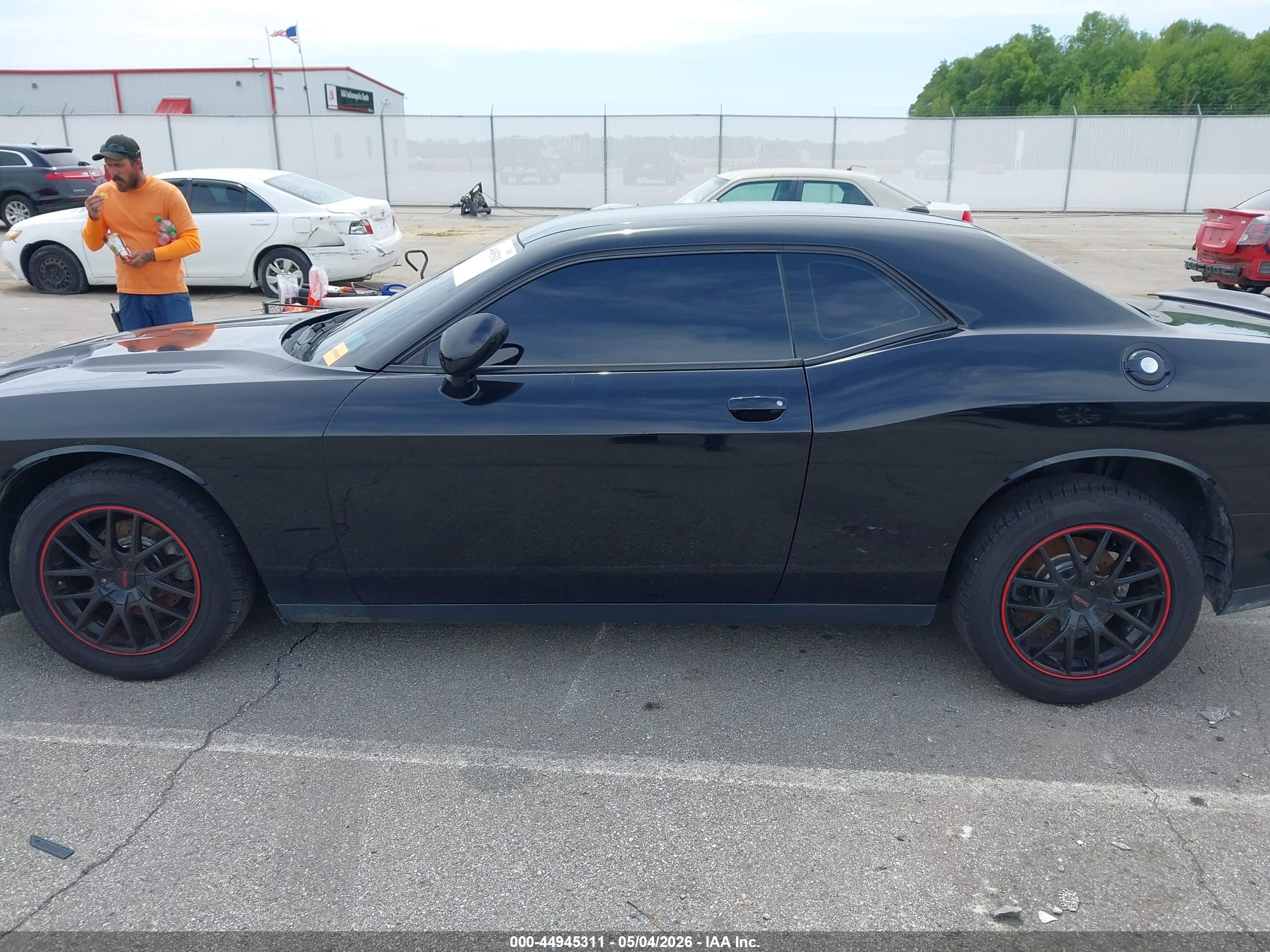 2015 DODGE CHALLENGER SXT