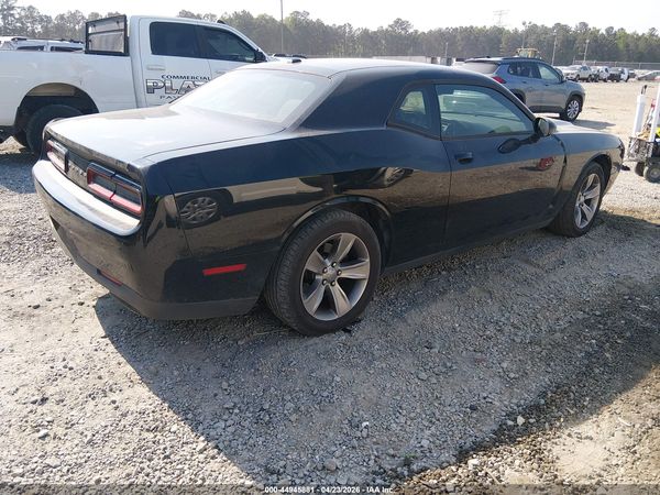 2015 DODGE CHALLENGER SXT