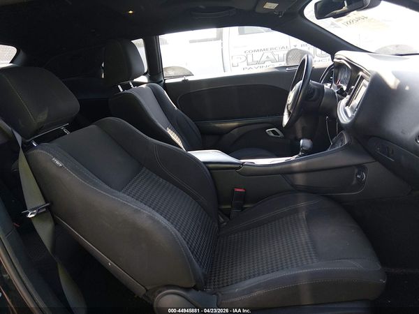 2015 DODGE CHALLENGER SXT