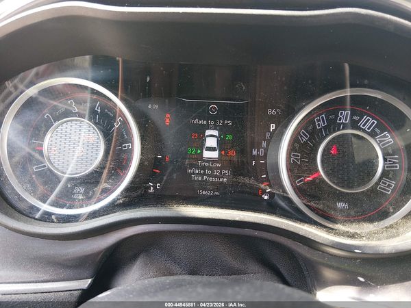 2015 DODGE CHALLENGER SXT
