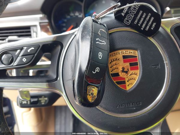 2017 PORSCHE MACAN S