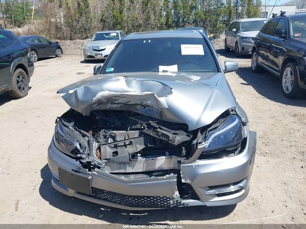 2013 MERCEDES-BENZ C 300 SPORT 4MATIC