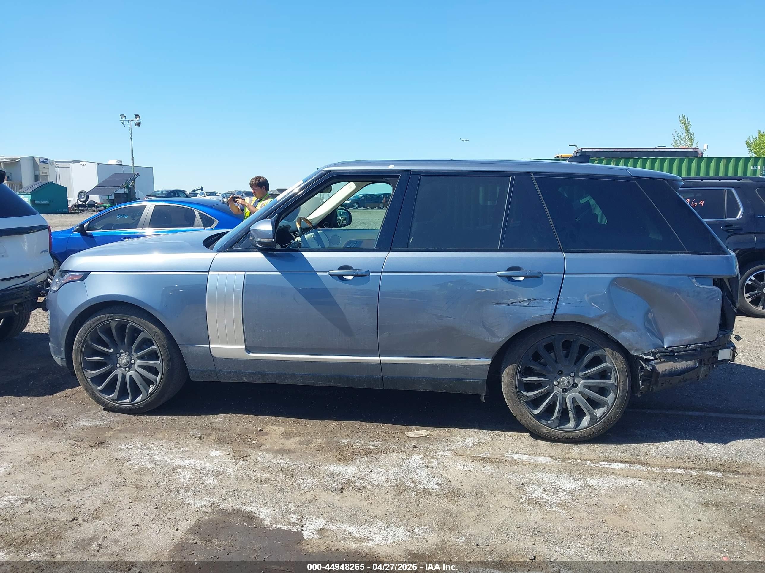 2020 LAND ROVER RANGE ROVER P525 HSE