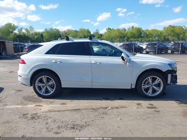 2023 AUDI Q8