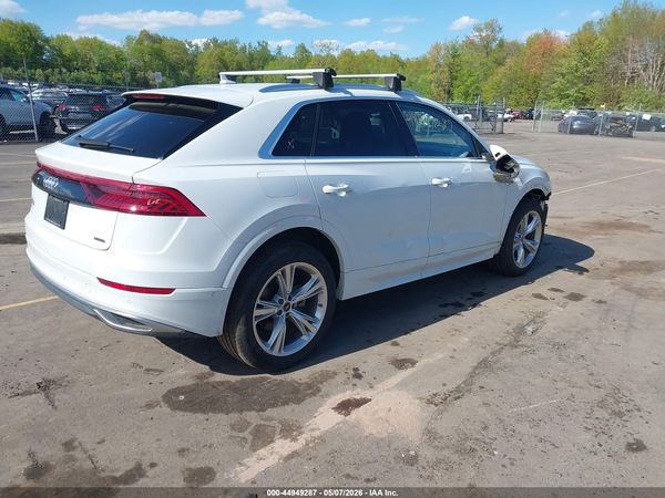 2023 AUDI Q8