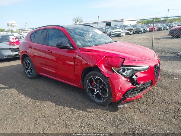 2022 ALFA ROMEO STELVIO VELOCE TI AWD