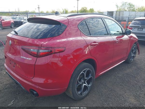 2022 ALFA ROMEO STELVIO VELOCE TI AWD