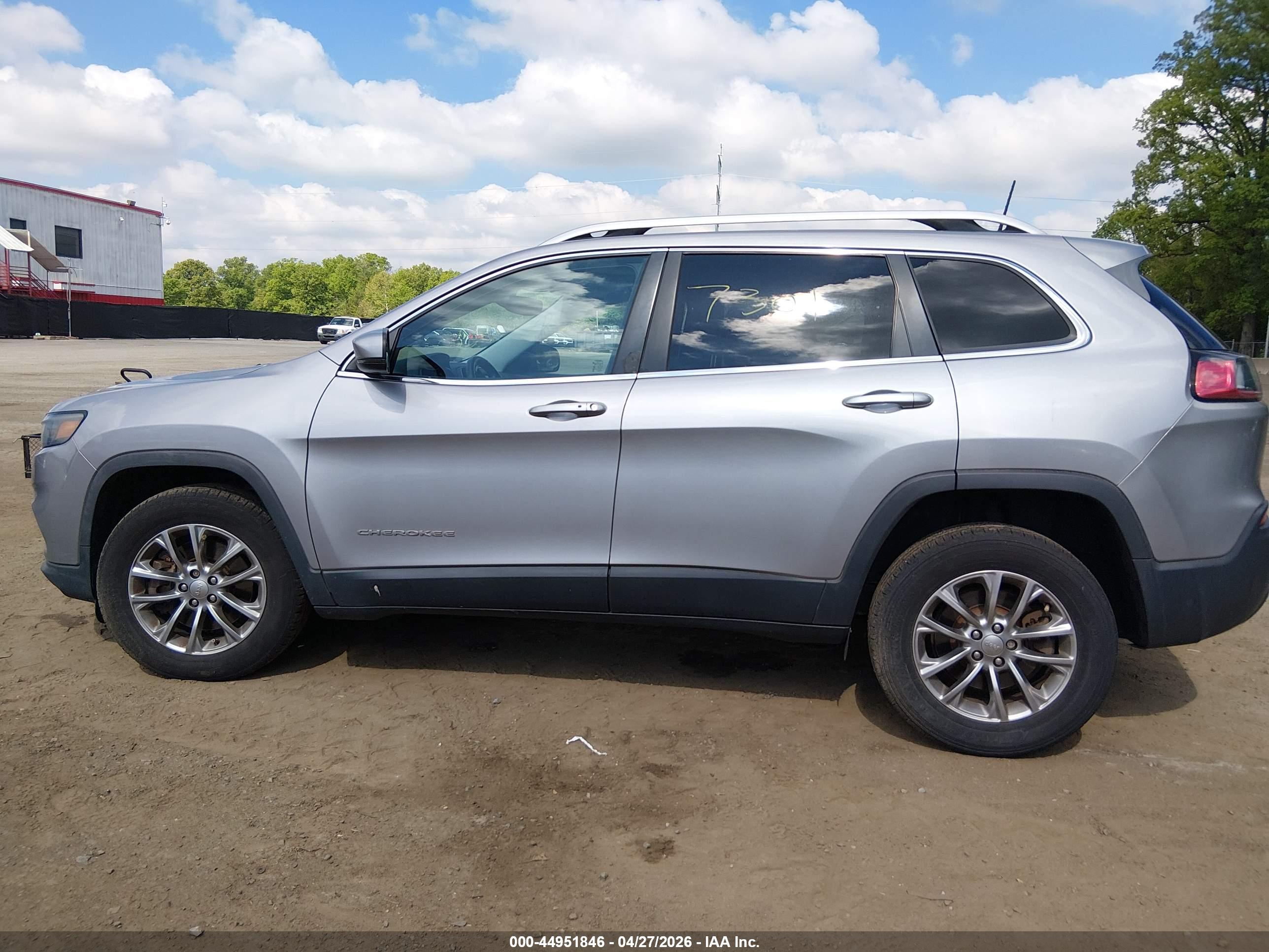 2019 JEEP CHEROKEE LATITUDE PLUS 4X4