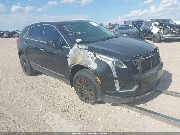 2017 CADILLAC XT5 LUXURY — I1