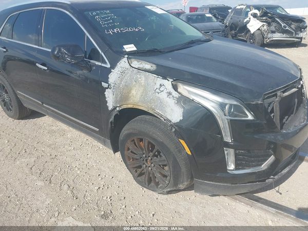2017 CADILLAC XT5 LUXURY — I6