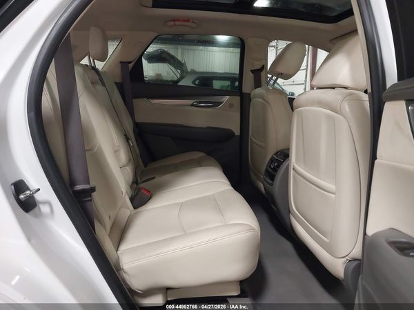 2017 CADILLAC XT5 LUXURY
