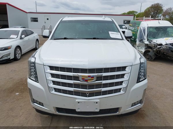 2017 CADILLAC ESCALADE ESV LUXURY