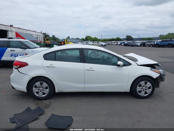 2017 KIA FORTE LX