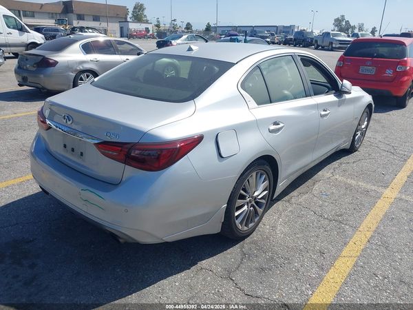 2020 INFINITI Q50 LUXE